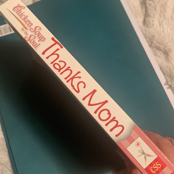 ⭐️2/$12⭐️ Thanks Mom - Picture 2 of 5